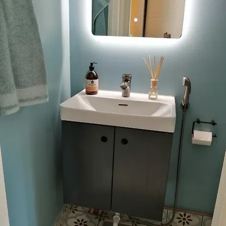 Lokinlaulu Πανσιόν Κότκα